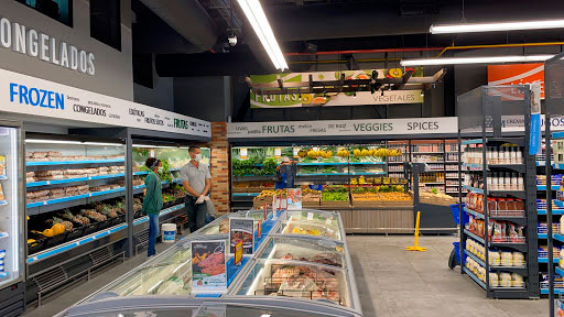 family-market2.jpg